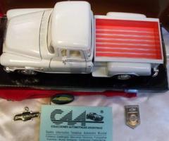 Automobilia c. A. A. Vende literatura tecnica chevrolet apache 1960 + - Necochea