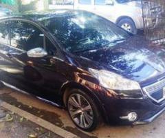 Peugeot 208 2014, Manual, 1,6 litres - Villa Cura Brochero - 1