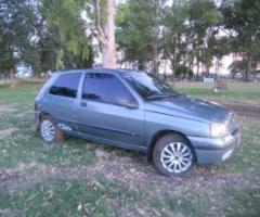 Renault Clio 1999, Manual, 5,5 litres - Rosario del Tala - 1