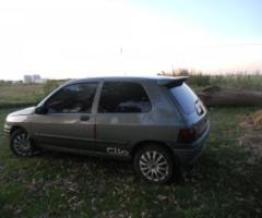 Renault Clio 1999, Manual, 5,5 litres - Rosario del Tala - 3