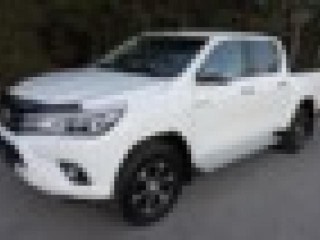toyota-hilux-2017-automatica-34-litres-santa-rosa