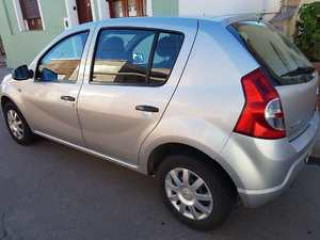 renault-sandero-2011-manual-16-litres-canada-de-gomez