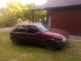 ford-fiesta-1997-18-litres-parana